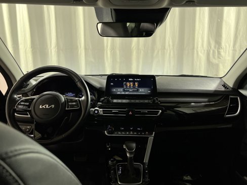 Used 2022 Kia Seltos EX image 15