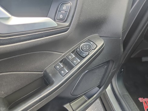 Used 2025 Ford Escape ST-Line Select image 16