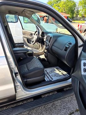 Used 2004 Ford Escape XLT image 11