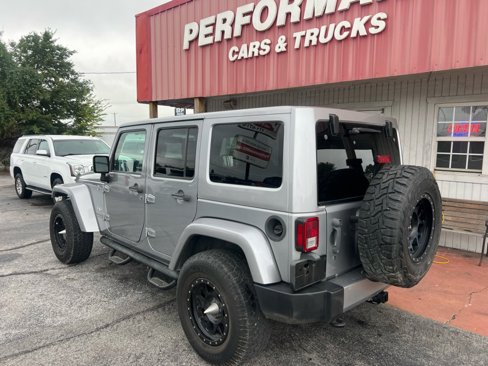 Used 2016 Jeep Wrangler Unlimited Sahara w/ Connectivity Group image 14