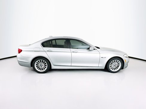 Used 2013 BMW 535i xDrive Sedan image 10