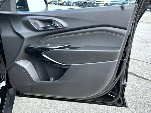 New 2026 Chevrolet Trax LT w/ Driver Confidence Package image 15