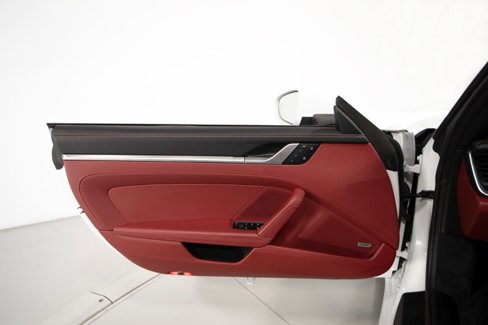 Used 2024 Porsche 911 Carrera image 32