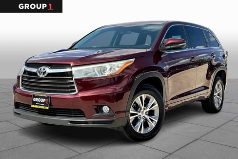 Used 2015 Toyota Highlander LE image 1
