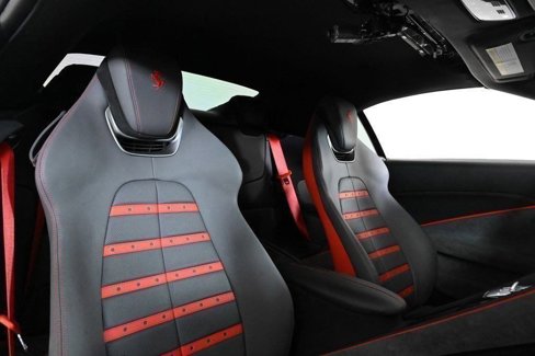 Certified 2024 Ferrari Roma Spider image 4
