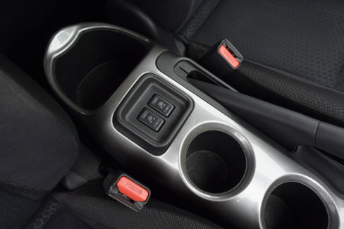 Used 2017 Nissan Juke SV image 40