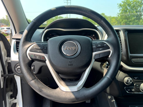 Used 2014 Jeep Cherokee Latitude w/ Cold Weather Group image 18