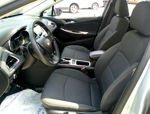 Used 2017 Chevrolet Cruze LS image 35