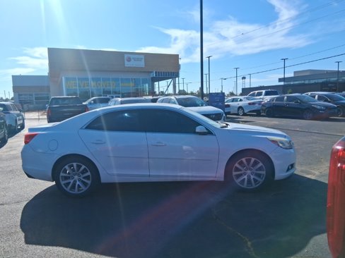 Used 2015 Chevrolet Malibu LT image 4