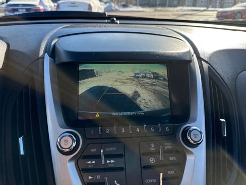 Used 2017 Chevrolet Equinox LT image 29