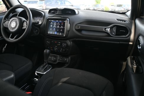 Used 2022 Jeep Renegade Altitude image 20