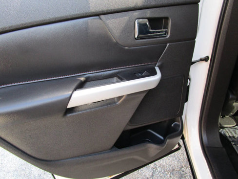 Used 2013 Ford Edge Limited image 16