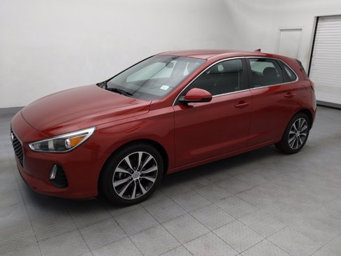 Used 2018 Hyundai Elantra GT image 2