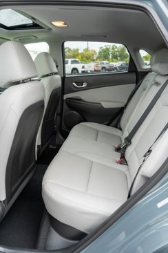 Used 2023 Hyundai Kona Limited image 11