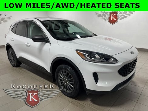 Used 2022 Ford Escape SE w/ Cold Weather Package image 1