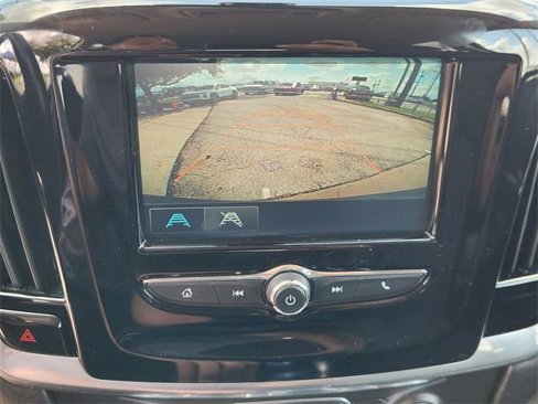Used 2018 Chevrolet Traverse LT image 17