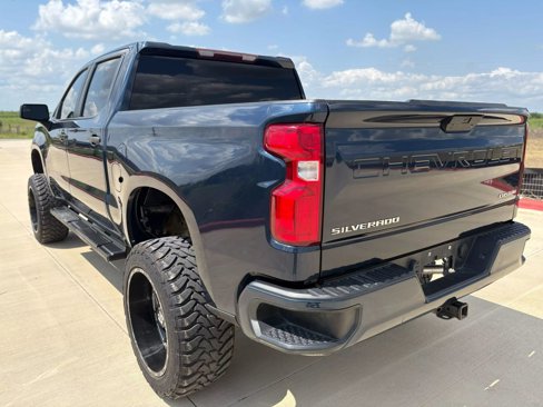 Used 2020 Chevrolet Silverado 1500 Custom w/ Custom Value Package image 8