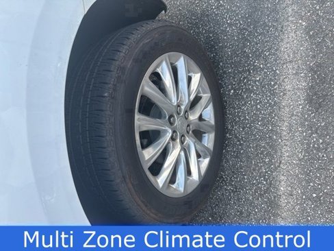 Used 2021 Buick Enclave Essence w/ Sound and Sites Package image 11