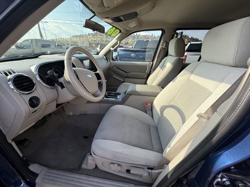 Used 2006 Ford Explorer XLT image 10
