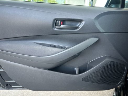 Used 2023 Toyota Corolla LE image 10