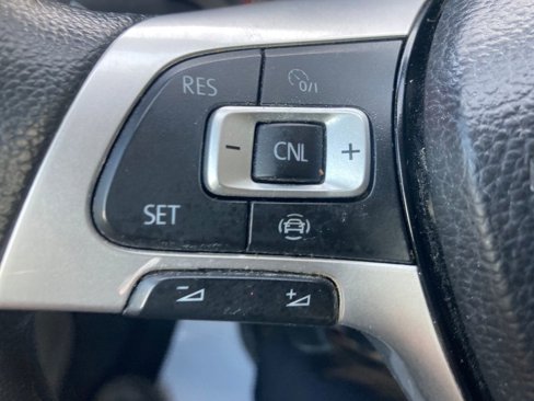 Used 2019 Volkswagen Jetta S image 41