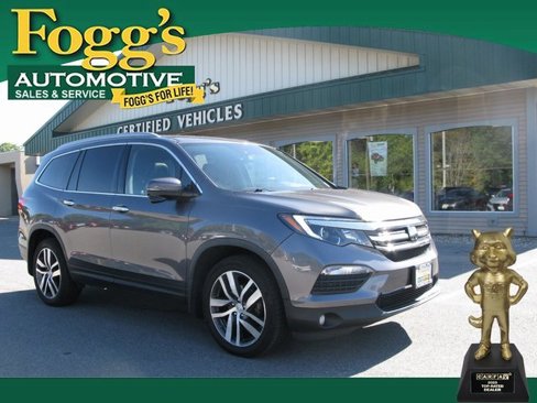 Used 2017 Honda Pilot Touring image 1