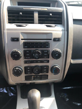 Used 2012 Ford Escape XLT image 11