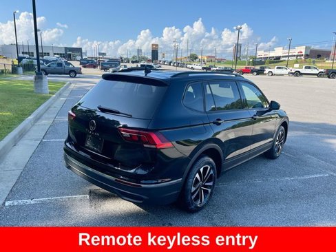 Used 2022 Volkswagen Tiguan S image 11