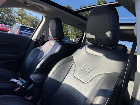Used 2019 Jeep Compass Limited image 11