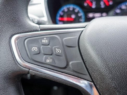 Used 2018 Chevrolet Equinox LS image 23