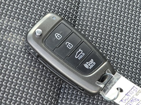 Used 2019 Hyundai Accent SE image 30