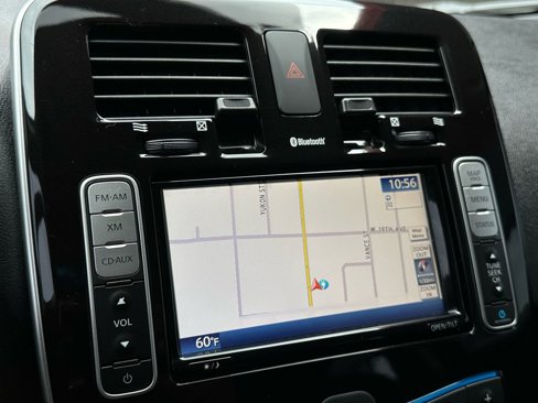 Used 2013 Nissan Leaf SV image 29