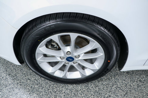 Used 2020 Ford Fusion SEL image 11