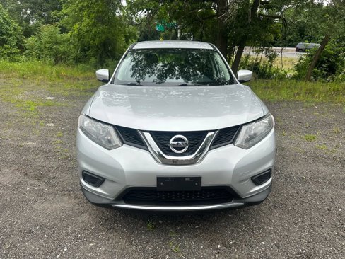 Used 2015 Nissan Rogue S image 2