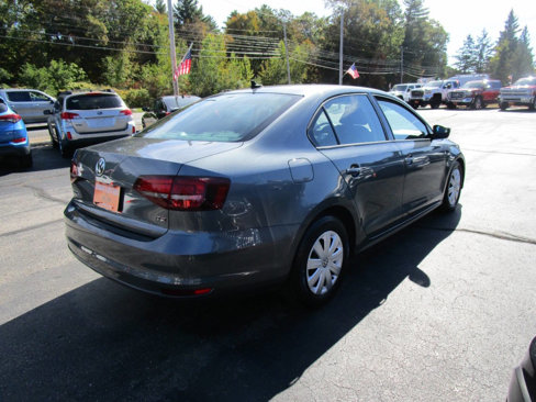 Used 2016 Volkswagen Jetta S image 5