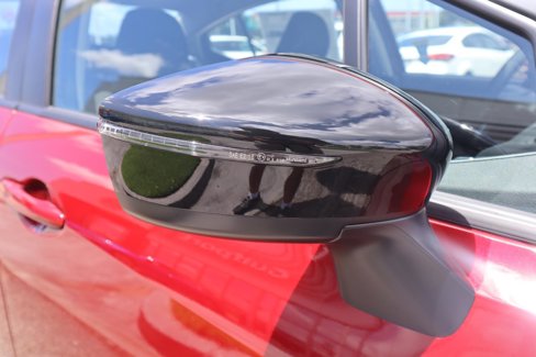 New 2025 Nissan Versa SR w/ Trunk Package image 14