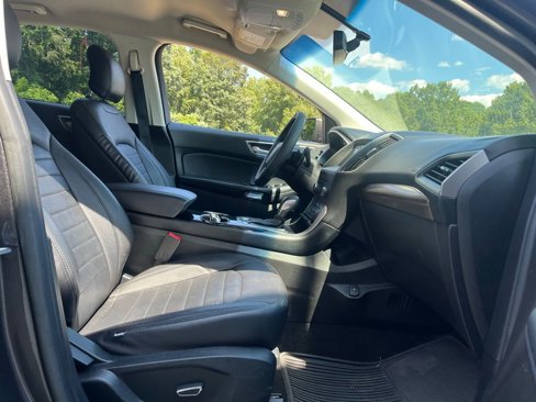 Used 2018 Ford Edge SEL w/ Equipment Group 201A image 7