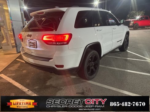Used 2021 Jeep Grand Cherokee Freedom Edition image 7