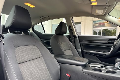 Used 2024 Nissan Altima 2.5 S image 30