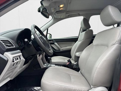 Used 2016 Subaru Forester 2.5i Limited image 11