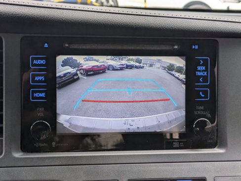 Used 2015 Toyota Sienna XLE Premium image 14