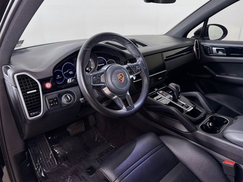 Certified 2019 Porsche Cayenne image 4