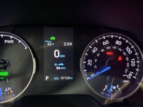 Used 2019 Toyota RAV4 LE image 40