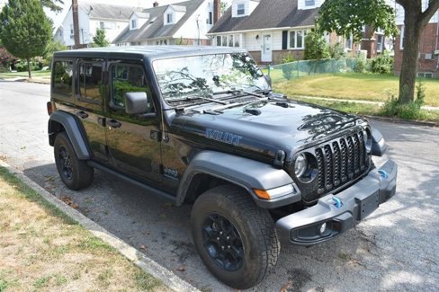 Used 2023 Jeep Wrangler Unlimited image 4