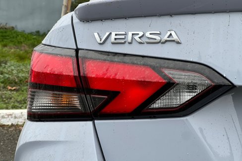 New 2025 Nissan Versa SR w/ Trunk Package image 21