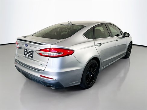 Used 2020 Ford Fusion SE w/ Equipment Group 151A image 7