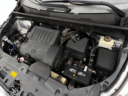 Used 2016 Toyota Highlander Limited image 31