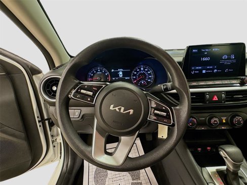 Used 2024 Kia Forte LXS image 11