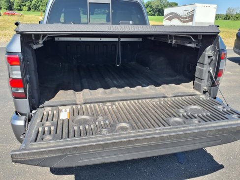 Used 2022 Nissan Frontier PRO-4X image 32