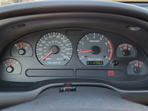 Used 2004 Ford Mustang GT image 25